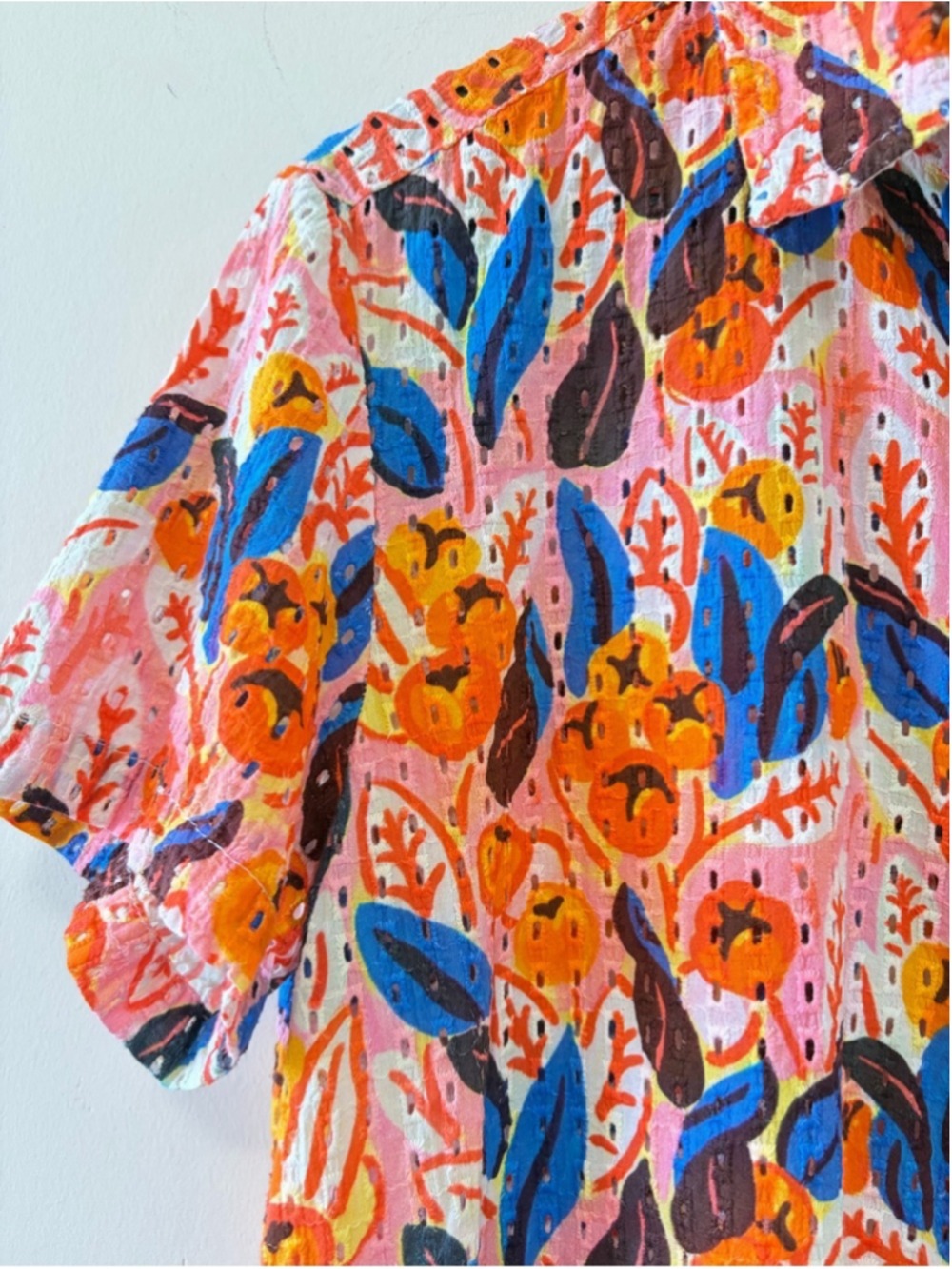 SOLID & STRIPED The Cabana Shirt in Orange Tree Print - Picture 7 of 11